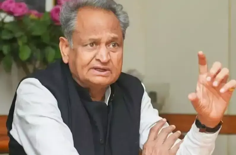 Jaipur: किसानों की मांग, फसल खराबे का सर्वे कर जल्द दिया जाए मुआवजा Jaipur: किसानों की मांग, फसल खराबे का सर्वे कर जल्द दिया जाए मुआवजा