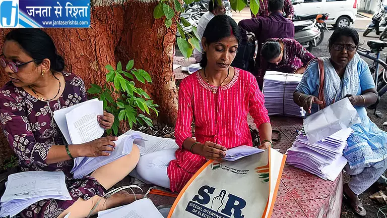 मतदाता सूची जांच में CEO कार्यालय का बड़ा कदम मतदाता सूची जांच में CEO कार्यालय का बड़ा कदम