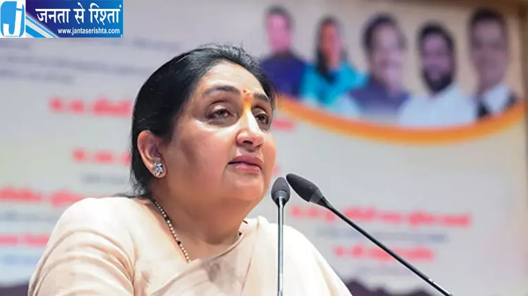 अजीत पवार मामले पर सियासत तेज अजीत पवार मामले पर सियासत तेज