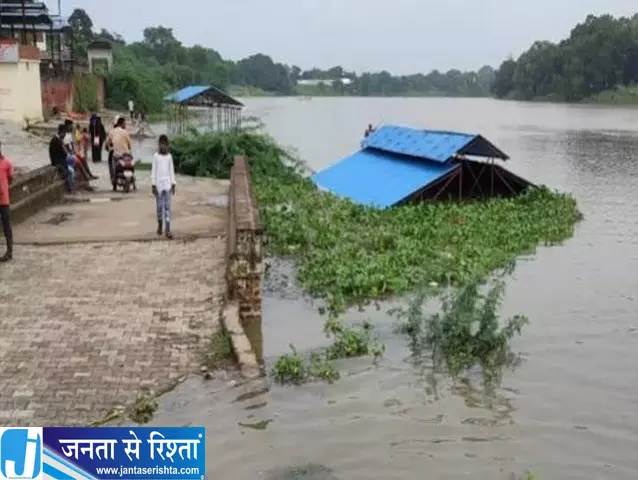 लखनऊ में बाढ़ के हालात बिगड़े प्रशासन अलर्ट नदी किनारे इलाकों पर नजर लखनऊ में बाढ़ के हालात बिगड़े प्रशासन अलर्ट नदी किनारे इलाकों पर नजर