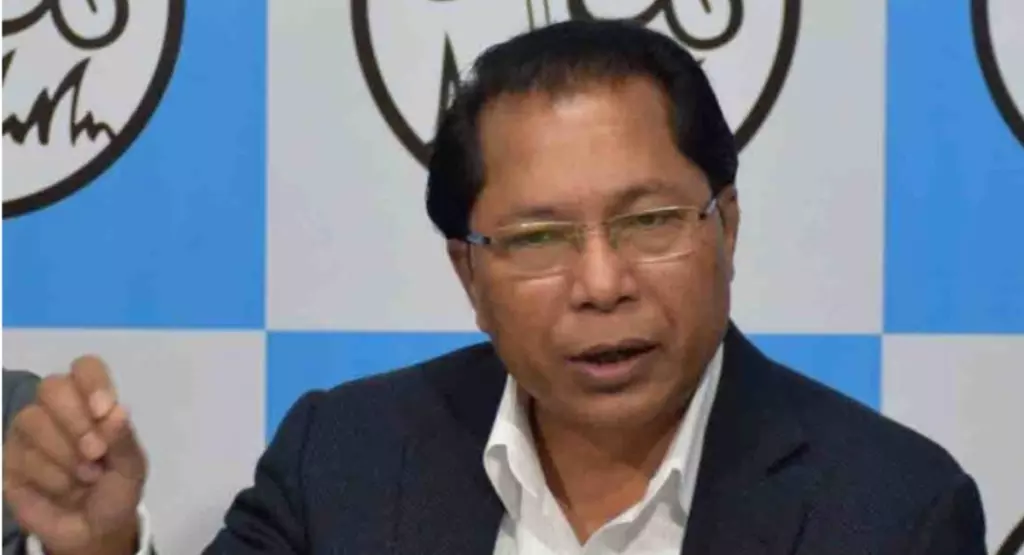 मेघालय कोयला खनन विवाद: पूर्व सीएम संगमा ने अधिकारियों को घेरा मेघालय कोयला खनन विवाद: पूर्व सीएम संगमा ने अधिकारियों को घेरा