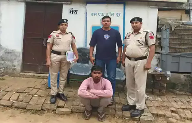 Narnaul: शराब ठेके में चोरी करने वाला आरोपी गिरफ्तार, न्यायिक हिरासत में भेजा Narnaul: शराब ठेके में चोरी करने वाला आरोपी गिरफ्तार, न्यायिक हिरासत में भेजा