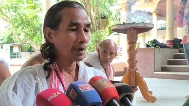 जन्माष्टमी पर बटाद्रवा में प्रदर्शन: थाना बहाल करने की मांग जन्माष्टमी पर बटाद्रवा में प्रदर्शन: थाना बहाल करने की मांग