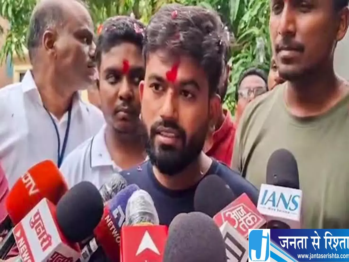 अभिजीत दीपके फिर चर्चा में नए मुद्दे को लेकर सरकार पर साधा निशाना अभिजीत दीपके फिर चर्चा में नए मुद्दे को लेकर सरकार पर साधा निशाना