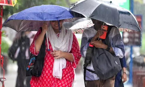 दिल्ली-एनसीआर में बारिश का दौर जारी, ग्रीन जोन में पहुंचा एक्यूआई दिल्ली-एनसीआर में बारिश का दौर जारी, ग्रीन जोन में पहुंचा एक्यूआई