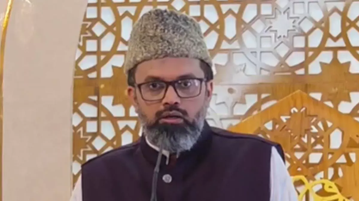पलयम इमाम का बयान: इस्लाम करता है जेंडर इक्वालिटी का समर्थन पलयम इमाम का बयान: इस्लाम करता है जेंडर इक्वालिटी का समर्थन