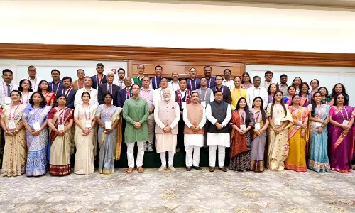 शिक्षकों संग पीएम मोदी की खास बातचीत, पब्लिक स्पीकिंग पर मांगे टिप्स, बच्चों की रिपोर्टिंग स्किल्स पर भी ली चुटकी शिक्षकों संग पीएम मोदी की खास बातचीत, पब्लिक स्पीकिंग पर मांगे टिप्स, बच्चों की रिपोर्टिंग स्किल्स पर भी ली चुटकी
