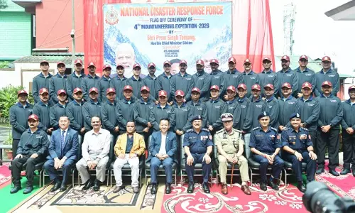 माउंट जोंगसोंग फतह करने निकली NDRF टीम मुख्यमंत्री ने दिखाई हरी झंडी