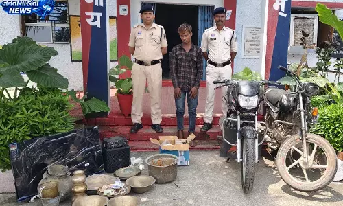 सूने घर को बनाया निशाना, पुलिस ने चोर गिरोह का किया पर्दाफाश सूने घर को बनाया निशाना, पुलिस ने चोर गिरोह का किया पर्दाफाश