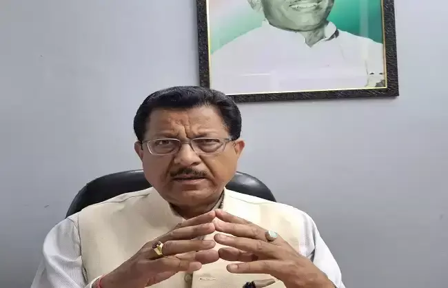 Dehradun: राहुल गांधी की गिरफ्तारी पर कांग्रेस का देशव्यापी आंदोलन का ऐलान : धस्माना Dehradun: राहुल गांधी की गिरफ्तारी पर कांग्रेस का देशव्यापी आंदोलन का ऐलान : धस्माना