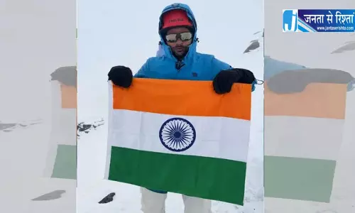 7,135 मीटर ऊंचे माउंट नुन पर अनिल यादव ने फहराया तिरंगा 7,135 मीटर ऊंचे माउंट नुन पर अनिल यादव ने फहराया तिरंगा