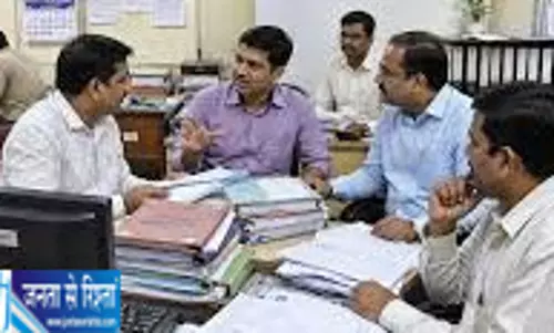 केंद्रीय कर्मचारियों की बढ़ सकती है सैलरी 7% इंक्रीमेंट की उठी मांग