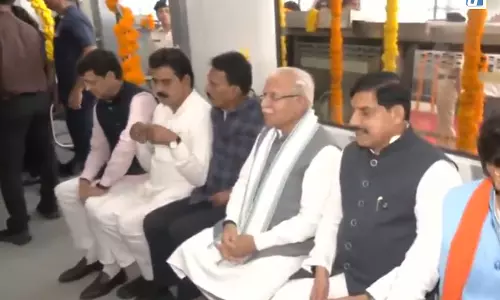 मध्य प्रदेश के इंदौर में शुरू हुई मेट्रो सेवा पहले सफर में शामिल हुए बड़े नेता