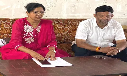 17 कांग्रेस प्रत्याशियों के सिंबल विवाद ने पकड़ा कानूनी रंग, हाईकोर्ट पहुंचा मामला 17 कांग्रेस प्रत्याशियों के सिंबल विवाद ने पकड़ा कानूनी रंग, हाईकोर्ट पहुंचा मामला