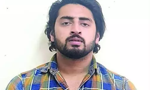 चचेरे भाई की शादी में शामिल होने की मांग वाली याचिका वापस