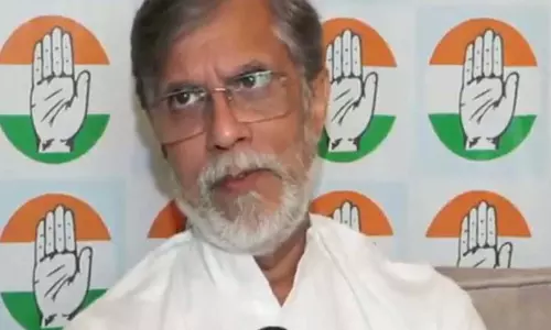 मुरादाबाद सर्किट हाउस नमाज मामले में पवन खेड़ा ने FIR पर उठाए सवाल