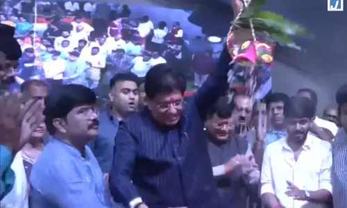 मुंबई में दही हांडी कार्यक्रम में पहुंचे पीयूष गोयल बोले भारत न रुकेगा न थमेगा
