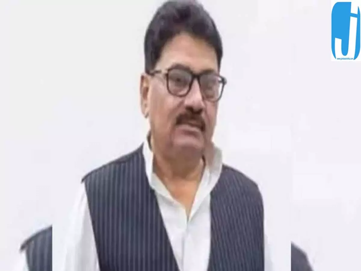सपा नेता डक्कू की बढ़ीं मुश्किलें हत्या के प्रयास और छेड़खानी की धाराएं बढ़ीं सपा नेता डक्कू की बढ़ीं मुश्किलें हत्या के प्रयास और छेड़खानी की धाराएं बढ़ीं