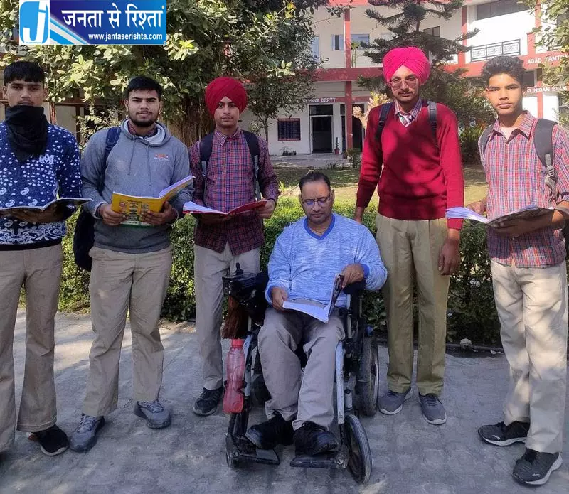 Ludhiana 16 साल बाद भी व्हीलचेयर सहारा, हौसले के आगे हर रुकावट बेअसर Ludhiana 16 साल बाद भी व्हीलचेयर सहारा, हौसले के आगे हर रुकावट बेअसर