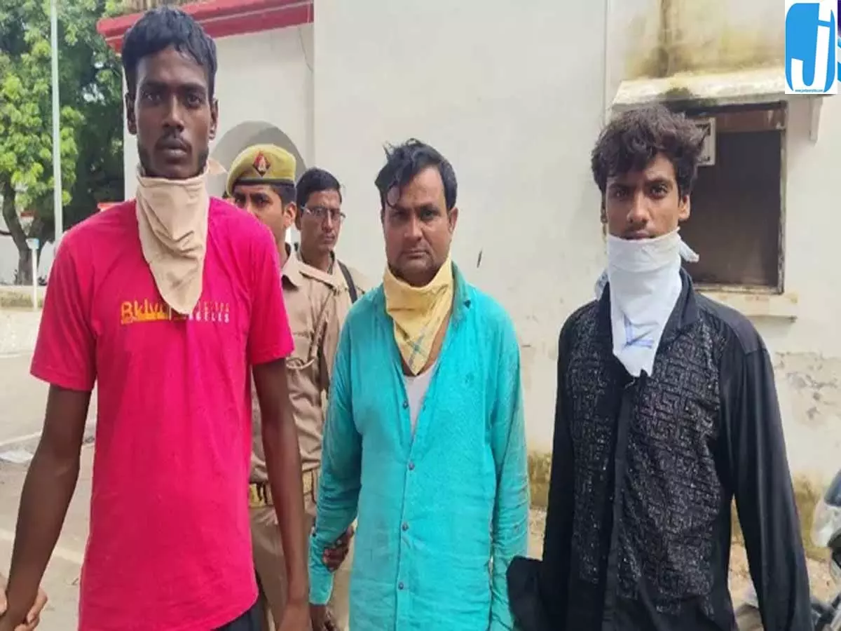 व्यापारी के घर 80 लाख की चोरी नोएडा तक छापेमारी के बाद आरोपी गिरफ्तार व्यापारी के घर 80 लाख की चोरी नोएडा तक छापेमारी के बाद आरोपी गिरफ्तार