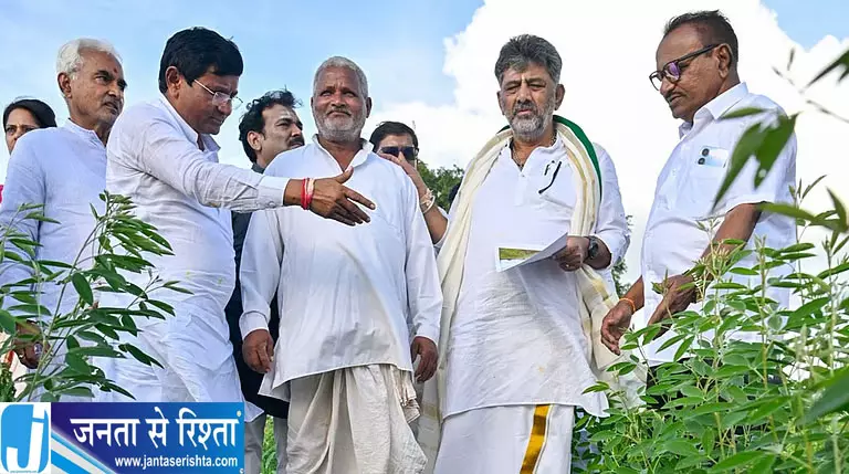 सूखे का CM ने किया हवाई सर्वे अधिकारियों से बोले केंद्रीय टीम को सच बताएं सूखे का CM ने किया हवाई सर्वे अधिकारियों से बोले केंद्रीय टीम को सच बताएं