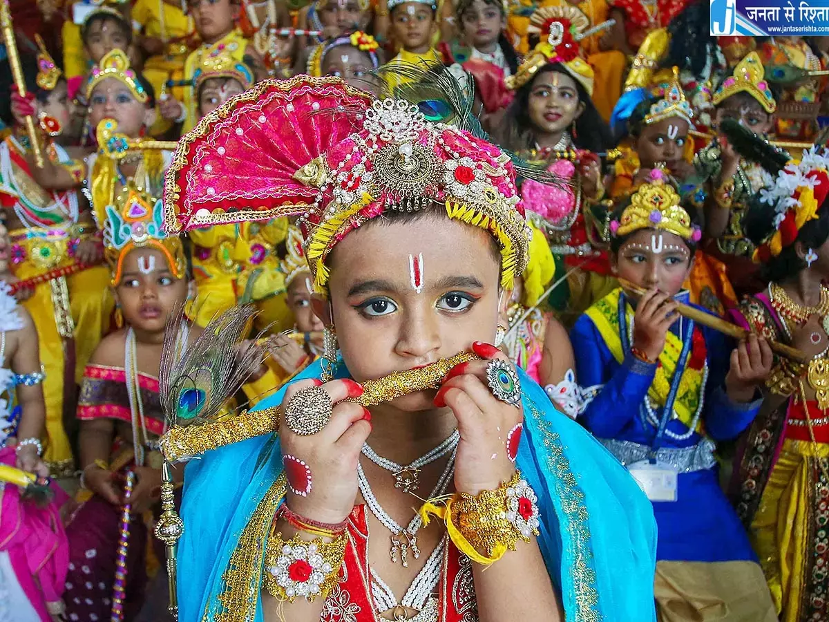 Andhra: श्री कृष्ण जन्माष्टमी पूरे तिरूपति, चित्तूर जिलों में मनाई गई Andhra: श्री कृष्ण जन्माष्टमी पूरे तिरूपति, चित्तूर जिलों में मनाई गई