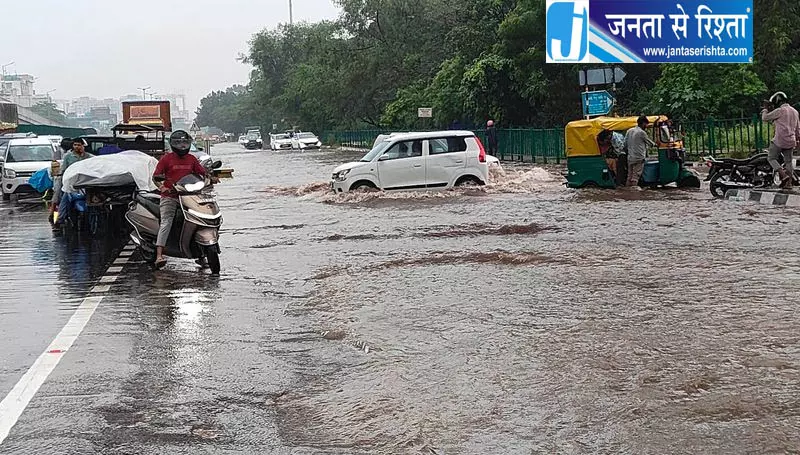 चंडीगढ़ में तेज बारिश, तापमान में भारी गिरावट चंडीगढ़ में तेज बारिश, तापमान में भारी गिरावट