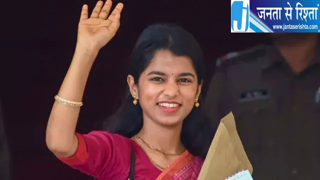 आरक्षण पर मैथिली ठाकुर का बड़ा बयान आरक्षण पर मैथिली ठाकुर का बड़ा बयान