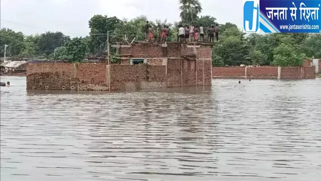 डेंजर लेवल से 0.67 मीटर नीचे उदेरास्थान बराज का पानी, प्रशासन अलर्ट मोड पर डेंजर लेवल से 0.67 मीटर नीचे उदेरास्थान बराज का पानी, प्रशासन अलर्ट मोड पर
