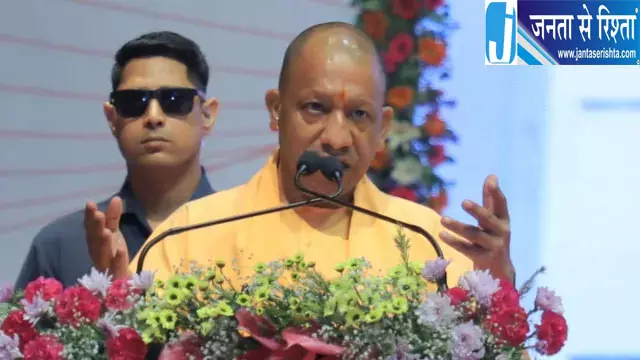 शिक्षा में राजनीति नहीं होनी चाहिए बोले CM योगी शिक्षा में राजनीति नहीं होनी चाहिए बोले CM योगी
