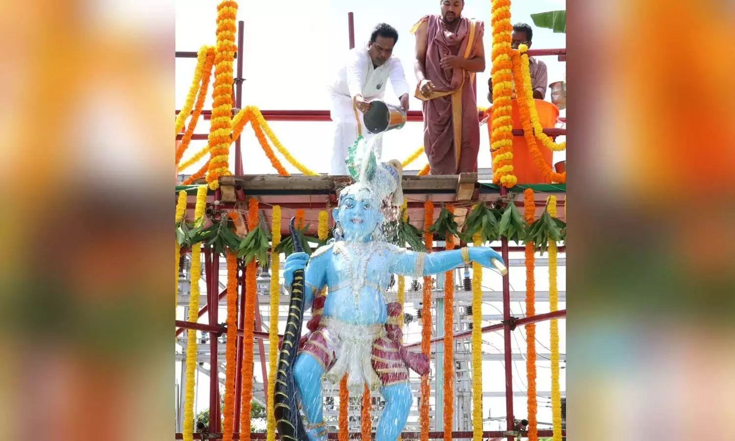 Andhra: कालियामर्दन कृष्ण का अभिषेक किया गया Andhra: कालियामर्दन कृष्ण का अभिषेक किया गया