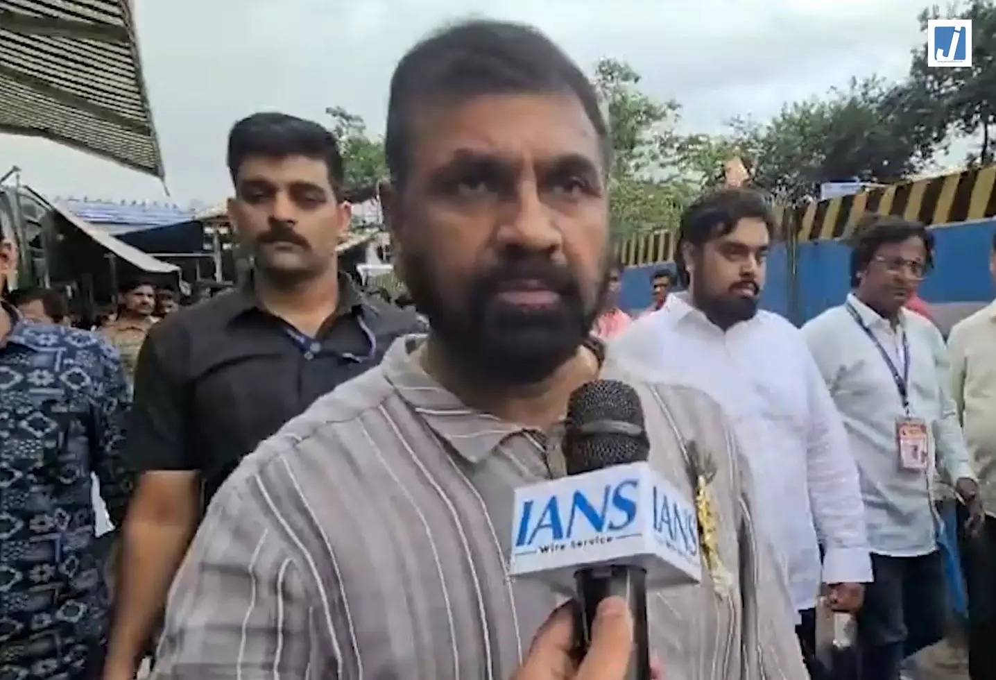 प्रवेश परीक्षाओं को लेकर हाईलेवल कमेटी का गठन, सचिन अहीर बोले- अब तय होगी जिम्मेदारी प्रवेश परीक्षाओं को लेकर हाईलेवल कमेटी का गठन, सचिन अहीर बोले- अब तय होगी जिम्मेदारी