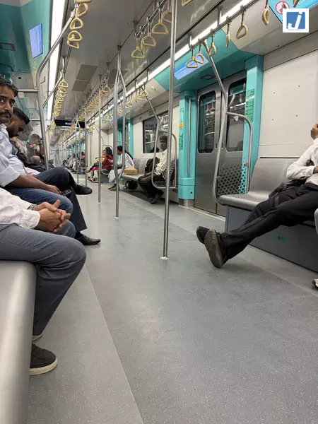 गणेश चतुर्थी के दौरान मुंबई मेट्रो लाइन-3 की सेवा रात 12 बजे तक जारी रहेगी गणेश चतुर्थी के दौरान मुंबई मेट्रो लाइन-3 की सेवा रात 12 बजे तक जारी रहेगी