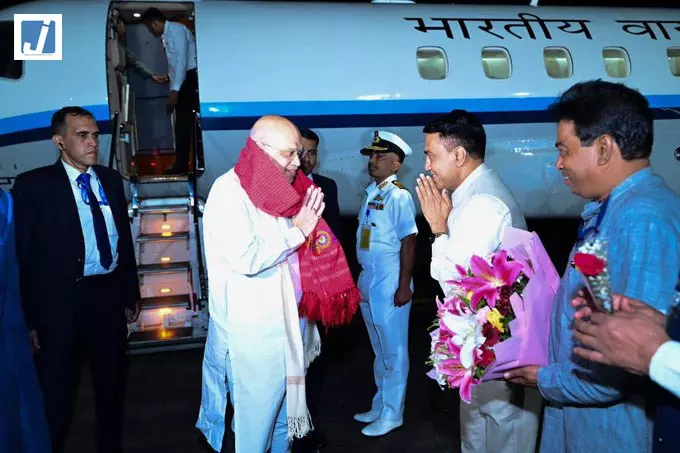 देर रात GOA पहुंचे केंद्रीय मंत्री अमित शाह... देर रात GOA पहुंचे केंद्रीय मंत्री अमित शाह...