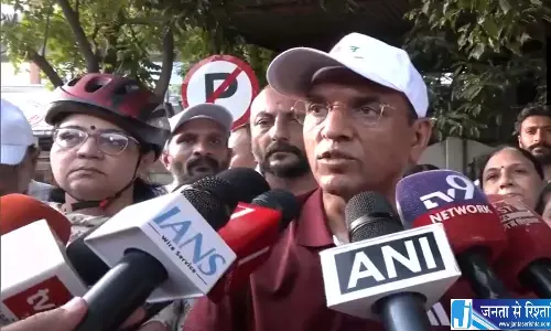 फिट इंडिया संडे ऑन साइकिल में पहुंचे मनसुख मंडाविया, युवाओं को दिया संदेश