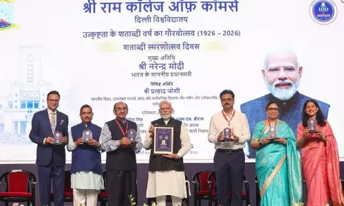 Delhi पीएम मोदी ने ‘दिमागी नक्सलियों’ को घेरा
