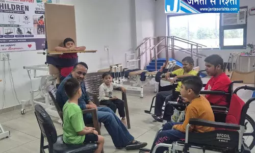Ambala में बच्चों की सेवा कर रहे रिटायर्ड अधिकारी Ambala में बच्चों की सेवा कर रहे रिटायर्ड अधिकारी