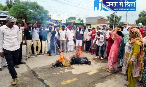 फतेहाबाद में नगर निकाय कर्मचारियों का प्रदर्शन