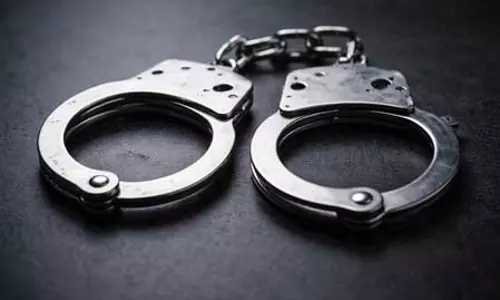 द्वारका जिले में पुलिस की बड़ी कार्रवाई, बिना वैध दस्तावेज के रह रही युगांडा की 2 महिला नागरिक गिरफ्तार