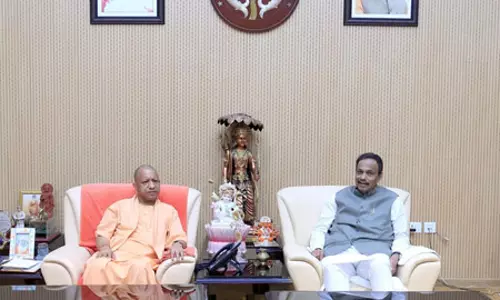 विनोद तावड़े ने संभाली यूपी की चुनावी कमान, सीएम योगी से मुलाकात में 2027 की रणनीति पर मंथन विनोद तावड़े ने संभाली यूपी की चुनावी कमान, सीएम योगी से मुलाकात में 2027 की रणनीति पर मंथन