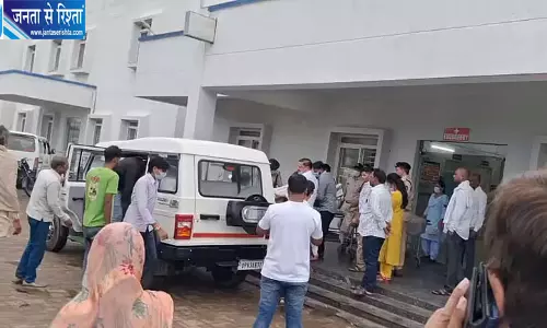 जहरीली शराब से मौतों का आंकड़ा बढ़ा 12 लोगों की मौत कई बीमार अस्पताल में भर्ती जहरीली शराब से मौतों का आंकड़ा बढ़ा 12 लोगों की मौत कई बीमार अस्पताल में भर्ती