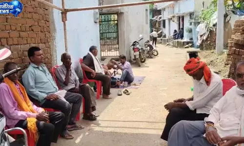 26 साल की युवती की संदिग्ध मौत, कमरें में फंदे पर लटकी मिली लाश 26 साल की युवती की संदिग्ध मौत, कमरें में फंदे पर लटकी मिली लाश