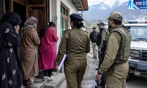 जम्मू-कश्मीर सेक्स रैकेट मामले में बढ़ी चुनौती जम्मू-कश्मीर सेक्स रैकेट मामले में बढ़ी चुनौती