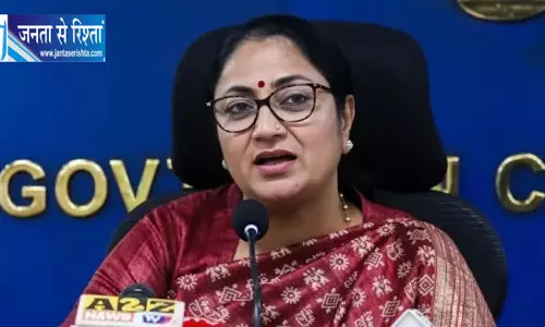 मलबे में दबे लोगों को बचाने की कोशिश जारी