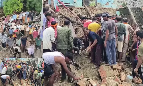 बारिश से मिट्टी का घर गिरा चार की मौत