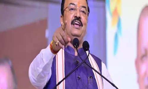 UP पॉलिटिक्स में बढ़ी गर्मी तावड़े की जिम्मेदारी पर आमने सामने सपा बीजेपी