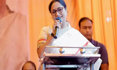 दिल्ली CM ने शालीमार बाग पीतमपुरा में कई विकास योजनाओं का किया शुभारंभ दिल्ली CM ने शालीमार बाग पीतमपुरा में कई विकास योजनाओं का किया शुभारंभ