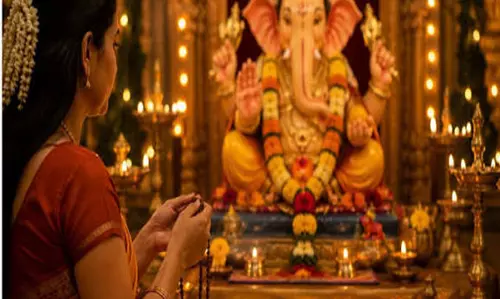 गणपति बप्पा के स्वागत के लिए गाएं ये आसान और लोकप्रिय भजन गणपति बप्पा के स्वागत के लिए गाएं ये आसान और लोकप्रिय भजन
