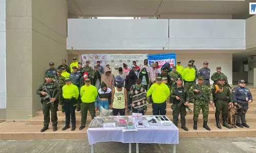 ड्रग तस्करी नेटवर्क पर बड़ा प्रहार Los Necios के 22 सदस्य गिरफ्तार ड्रग तस्करी नेटवर्क पर बड़ा प्रहार Los Necios के 22 सदस्य गिरफ्तार