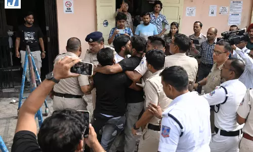 जमीन फर्जीवाड़ा मामले में TMC नेता काजल घोष गिरफ्तार जमीन फर्जीवाड़ा मामले में TMC नेता काजल घोष गिरफ्तार